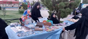 از برپایی بازارچه اقتصاد مقاومتی تا گردهمایی &laquo;حس خوب ویژه دختران&raquo; در سمنان+ تصاویر