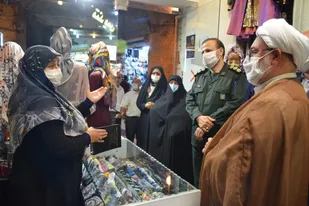 تجلیل از اصناف و بازاریان مروج حجاب و عفاف در شاهرود+ تصاویر