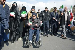 بدون پا ایستاده ایم !!!
