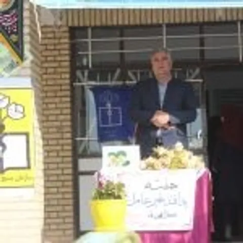مقاوم سازی وآگاه بخشی در استفاده از فضای مجازی