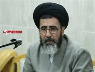 آگاهی سیاسی پاسداران و بسیجیان زمینه ساز پاسداری از انقلاب است