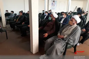 دیدار جمعی از دانش آموزان بسیجی با امام جمعه کبودراهنگ