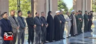 غبارروبی و عطرافشانی مزار شهدا به مناسبت آغاز هفته قوه قضائیه در فیض&zwnj;آباد