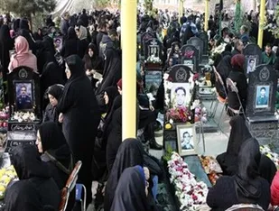 نیروهای مسلح و اصحاب رسانه باید با هم پای آرمان&zwnj;های انقلاب بایستند