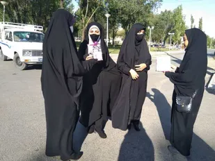 تجلیل از بانوان محجبه با هدیه فرهنگی در شهرکرد