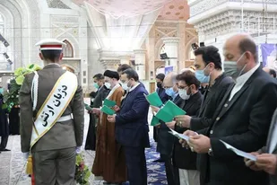 تجدید میثاق کارکنان دانشگاه آزاد واحد یادگار امام خمینی (ره) با آرمان&zwnj;های حضرت امام