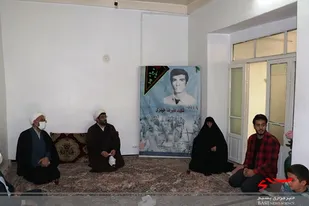 دیدار جمعی از مسئولین سپاه انصارالمهدی(عج)استان زنجان با خانواده شهید حیدری