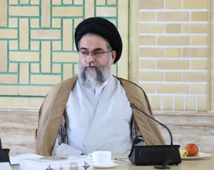 امام صادق (ع) همچون قله و منبر علمی در برابر جریانات منحرف ایستادگی کردند
