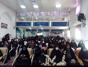 مسئول بسیج جامعه زنان لرستان در همایش زینبی ها
استان لرستان ۴۸۶ شهید زن تقدیم انقلاب اسلامی کرده است/ زنان مسلمان ایرانی، الگوی موفق زنان در تمدن سازی نوین هستند