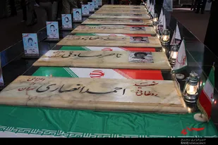بازدید خادمین شهدای بوشهر از یادمان شهدای پاوه