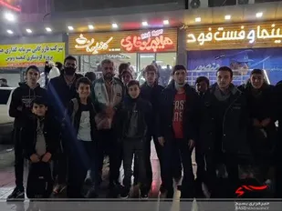 حضور بسیجیان حوزه شهید منتظری در اکران فیلم سینمایی منصور