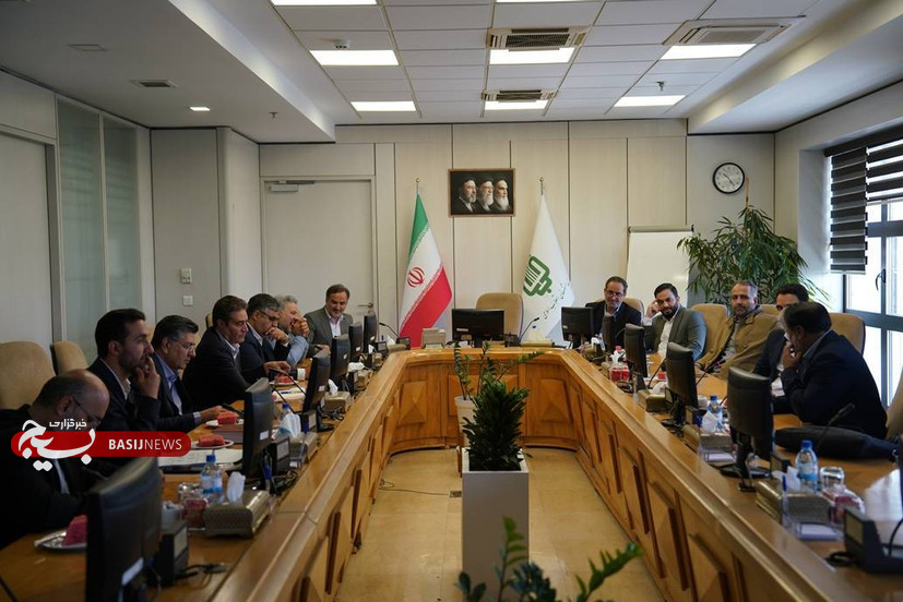 اولین نشست شورای اندیشه‌ورز مرکز مقاومت بسیج بنیاد مستضعفان با محوریت مدیریت بهینه انرژی در قالب طرح «همیاران انرژی»