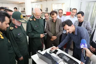 گزارش تصویری 
بازدید سردار فلاحی، جانشین فرمانده سپاه ولیعصر(عج) خوزستان  از کارگاه ها و کلاس های آموزشی سازمان فنی حرفه ای
