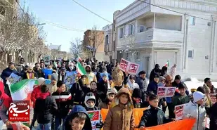 جلوه&zwnj;ای از حضور مردم صالح آباد در راهپیمایی ۲۲بهمن و جشن بزرگ انقلاب