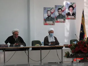 تفکر بسیجی و جهادی راه حل عبور از مشکلات است