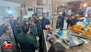 بازدید رئیس سازمان بسیج مستضعفین از باغ موزه دفاع مقدس گتوند