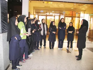 بازدید دانش آموزان رشته تجربی شهرستان شاهرود از دستاوردهای دانشگاه آزاد اسلامی