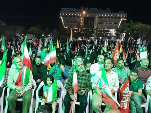 آمریکا را با انقلاب بیرون کردیم، با دفاع مقدس متوقف و تنبیه کردیم و امروز تعقیبش می&zwnj;کنیم