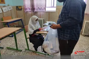 توزیع ١٢٠٠ عدد ماسک رایگان بین کودکان و نوجوانان ناشنوا در زاهدان
