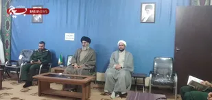 دیدار فرمانده سپاه و پرسنل ناحیه مقاومت بسیج آغاجاری با امام جمعه بمناسبت هفته دفاع مقدس برگزار شد.