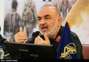 قدردانی فرمانده&zwnj;کل سپاه و رئیس سازمان بسیج مستضعفین از نوجوان بختیاری شرکت کننده در عصر جدید