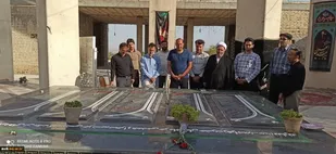 حلقه صالحین استادان بسیجی کاشان و تجدید میثاق با شهیدان