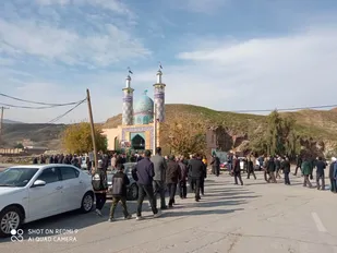 مراسم عزاداری و سینه زنی مردم و مسئولین شهرستان دره شهر+عکس