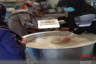 توزیع ١٠٠٠ پرس غذای گرم بین خانواده نیازمند محله&zwnj; های رسالت و ابوذر غفاری زاهدان