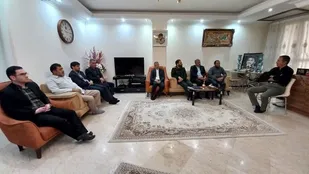 دیدار مسئولان شهرستان ملارد با خانواده معظم شهید آرمان علی وردی