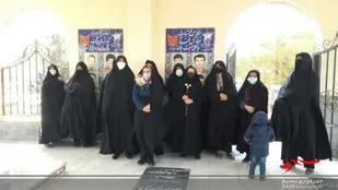 غبارروبی و گلباران قبور شهدای روستا افتر