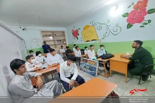 به برکت تفکر بسیجی از همه بحران ها سربلند بیرون آمدیم