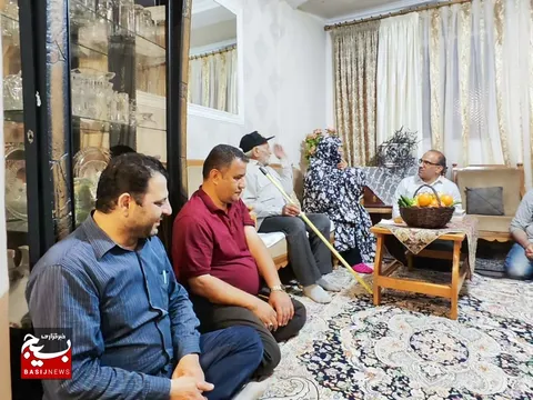 بازدید تنی چند از بسیجیان و فرمانده ناحیه مقداد از خانواده شهید قدرت پناه+ گزارش تصویری
