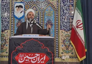 امام جمعه معمولان:
پیاده روی اربعین رمز ماندگاری حماسه حسینی