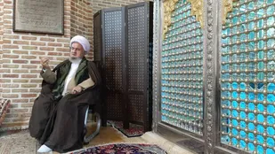 نیاز جامعه، انتخاب یک فرد مکتبی و ارزشی است