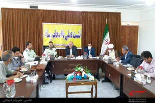نشست خبری فرماندار ویژه و فرمانده نیروی انتظامی ملایر با خبرنگاران