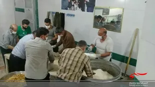 طبخ و توزیع ۱۵۰۰ پرس غذا در شهرستان اشتهارد