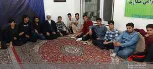 با حضور جوانان در دفتر امام جمعه وردنجان