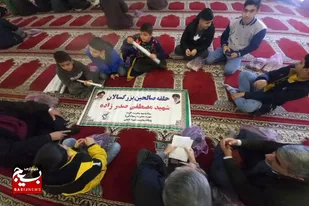 برگزاری حلقات صالحین شهرستان نهاوند به مناسبت دهه فجر