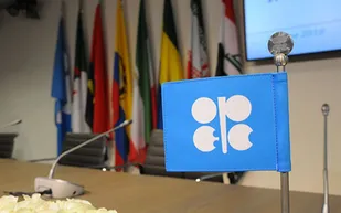پیش بینی باقی ماندن قیمت نفت در کانال 40 دلاری