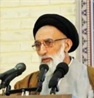 حقوق&zwnj;های نجومی دهن کجی به ملت و رهبری است