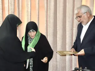 تجلیل از بانوان تبریزی نقش آفرین در دوران هشت سال دفاع مقدس