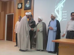 دشمن به دنبال پیدا کردن رخنه است تا از آن رخنه نفوذ کند