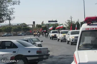 برگزاری رزمایش خودرویی به مناسبت هفته دفاع مقدس در رزن