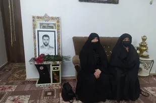 دیدار فرماندهان و بسیجیان باخانواده شهیدمدافع امنیت سرهنگ  پاسدار امیرکمندی
