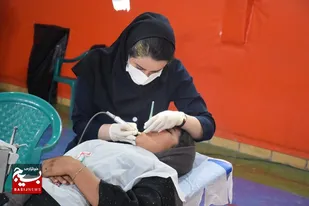 ارائه خدمات رایگان دندانپزشکی به محرومان توسط گروه&zwnj;های جهادی فامنین