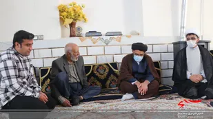 جانبازان شهدای زنده و راویان دفاع مقدس هستند