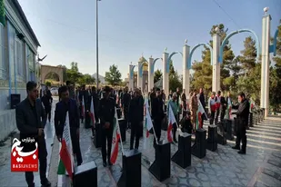 غبارروبی و عطرافشانی مزار مطهر شهدای تویسرکان همزمان با سالروز عملیات مرصاد +تصاویر