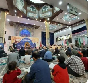 بزرگترین رویداد قرآنی شهرستان آبیک در حال برگزاری است/کتابت آیات قرآن کریم توسط ۲۰ خطاط هنرمند بسیجی
