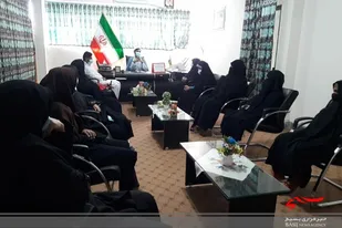 نشست مسئول تعلیم و تربیت سپاه شهرستان ایرانشهر با مربیان صالحین