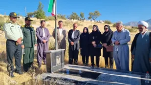 مزار شهدای شهرستان جوانرود غبارروبی شد